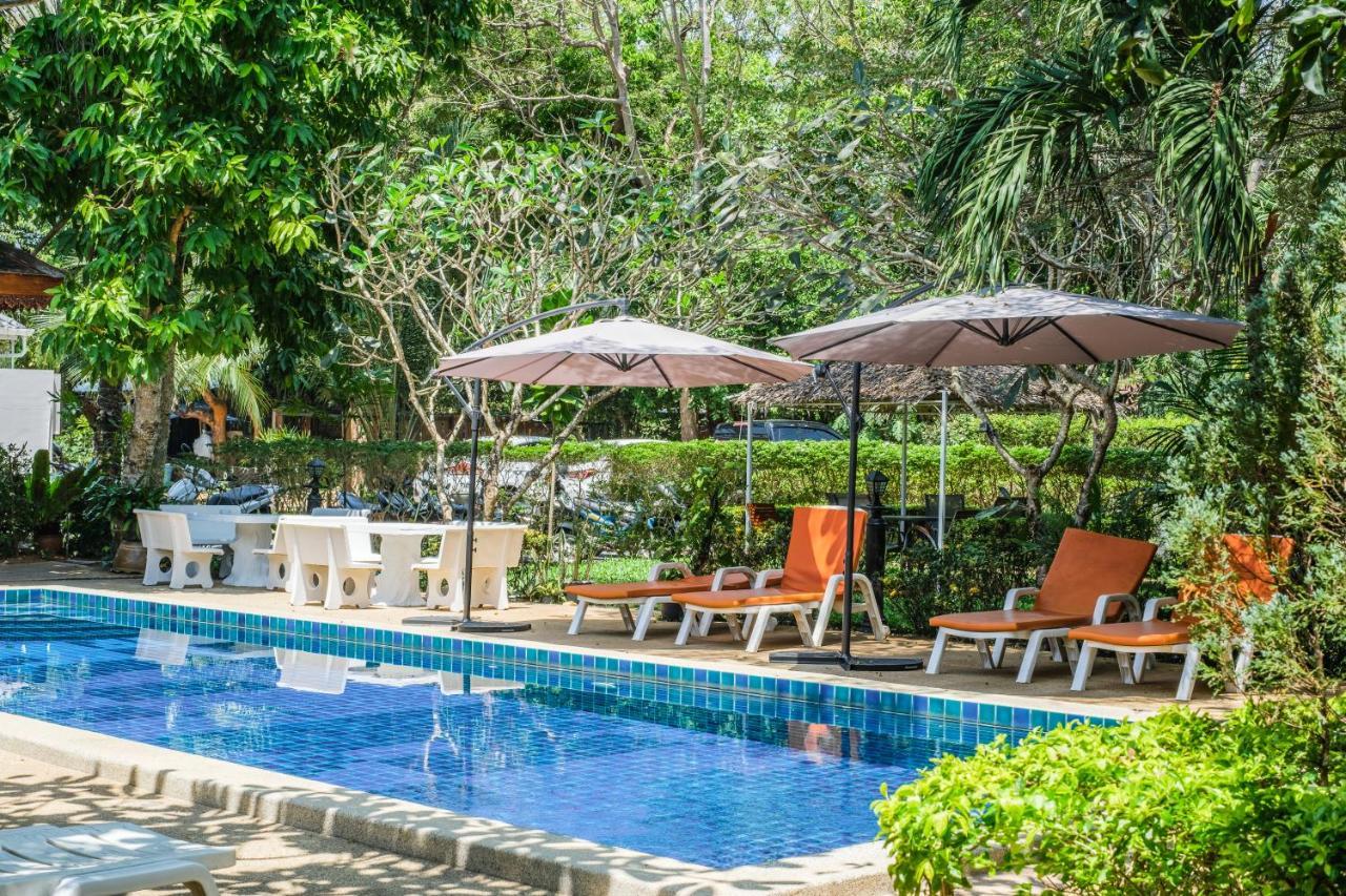 Cascades Boutique Resort Phuket Rawai Kültér fotó